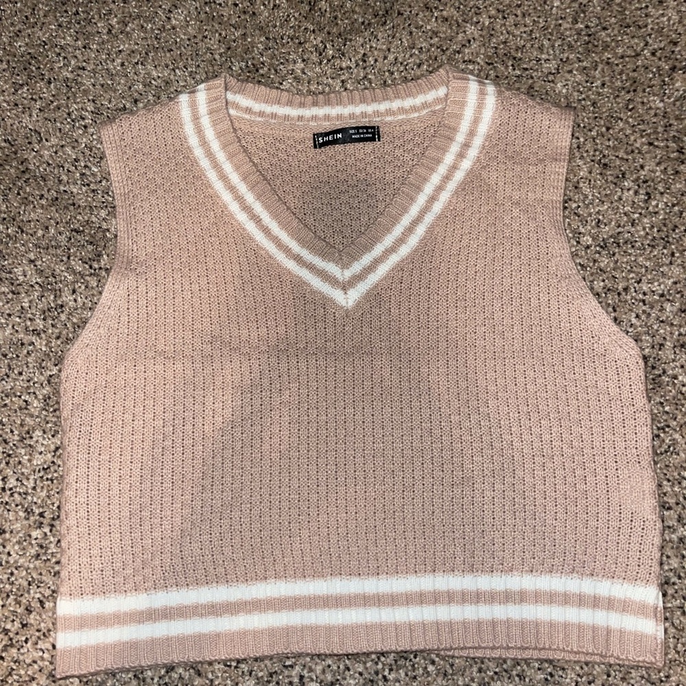 Cropped sweater vest